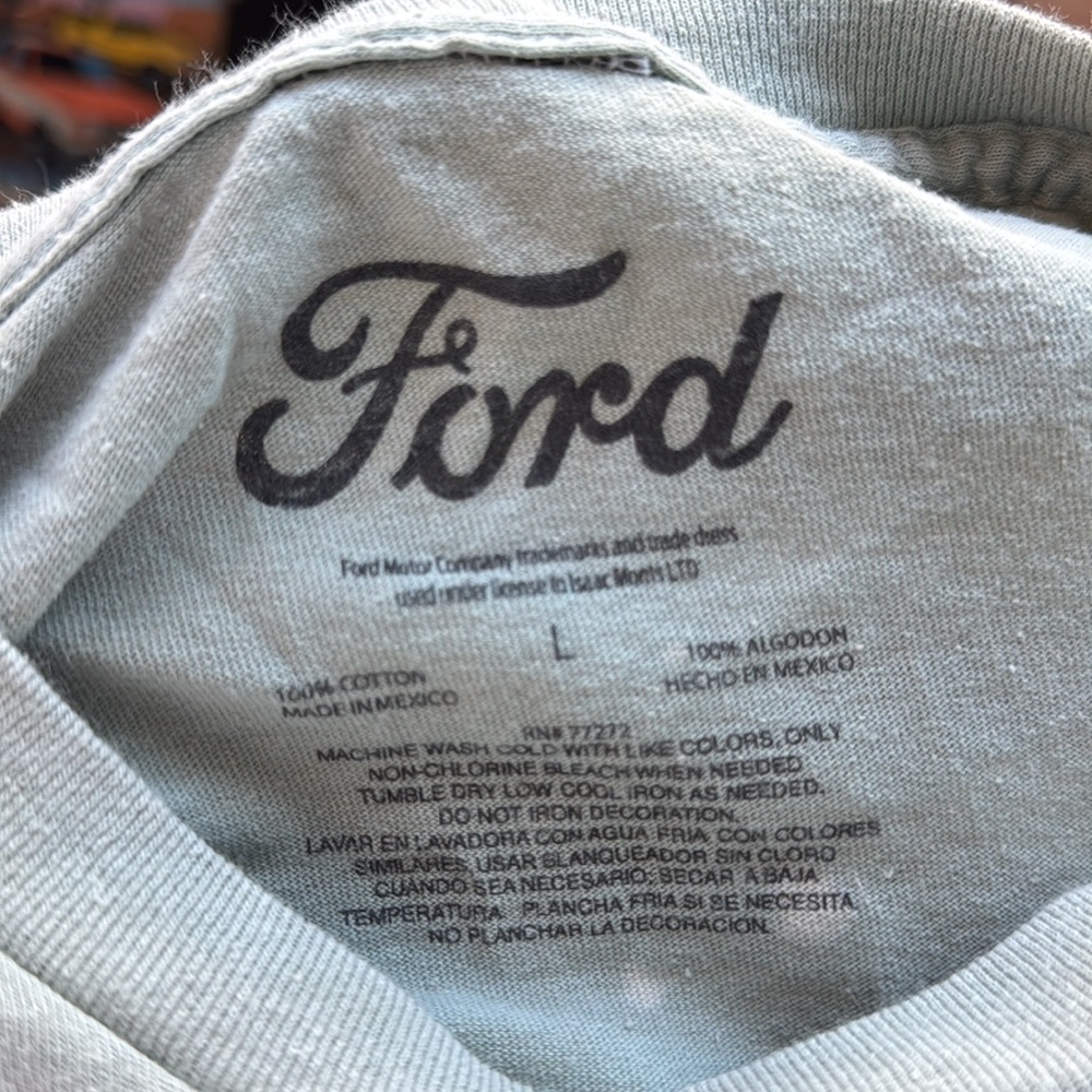 Women’s Ford Graphic Tee Bundle - Picture 3 of 12